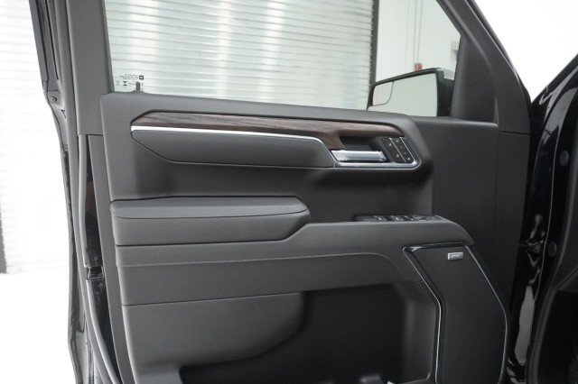 2026 GMC Sierra 1500 SLT - Photo 17