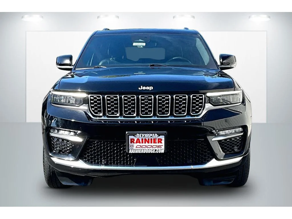 Used 2024 Black Jeep Summit image 3