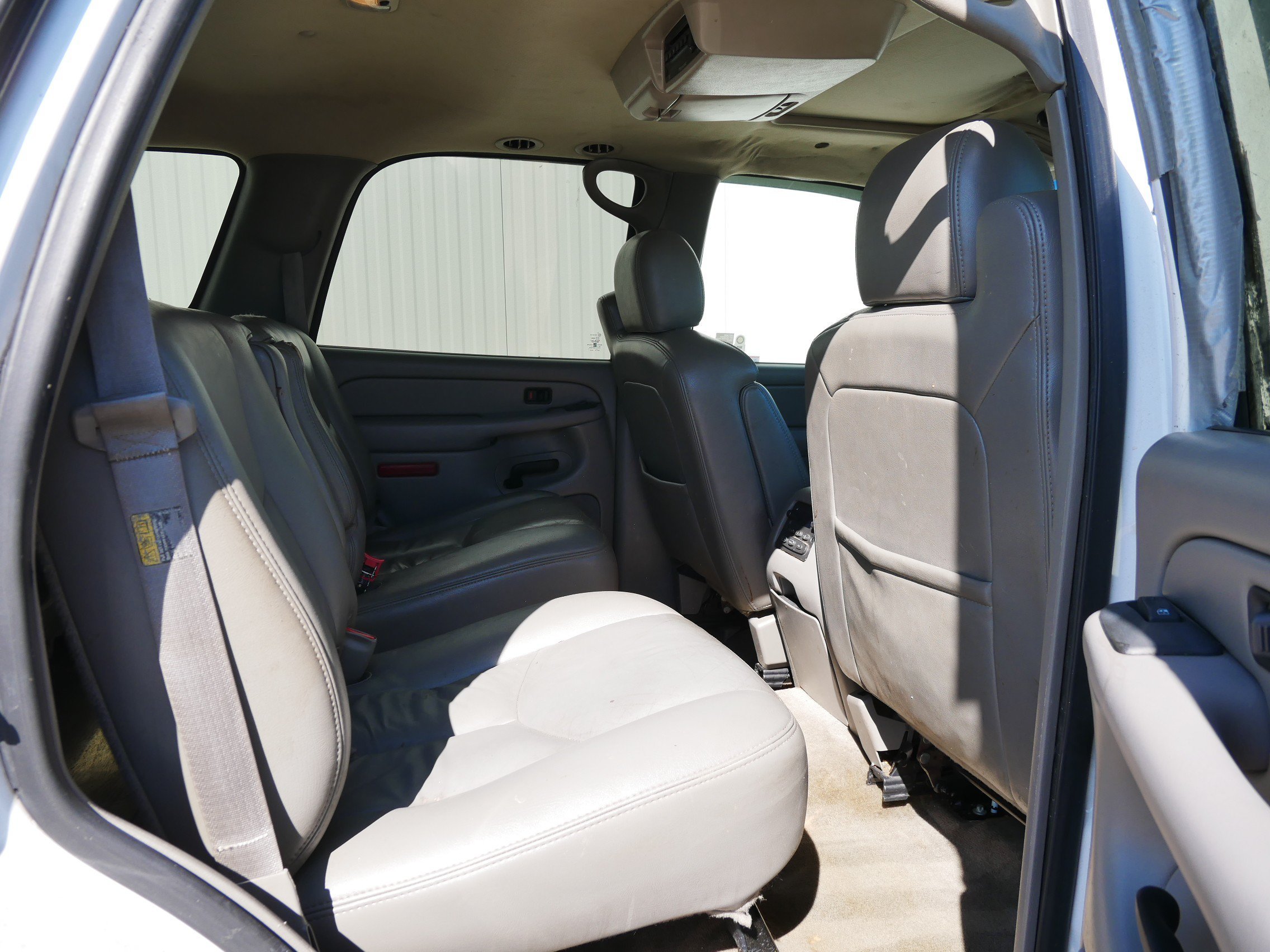 2005 Chevrolet Tahoe - Photo 14