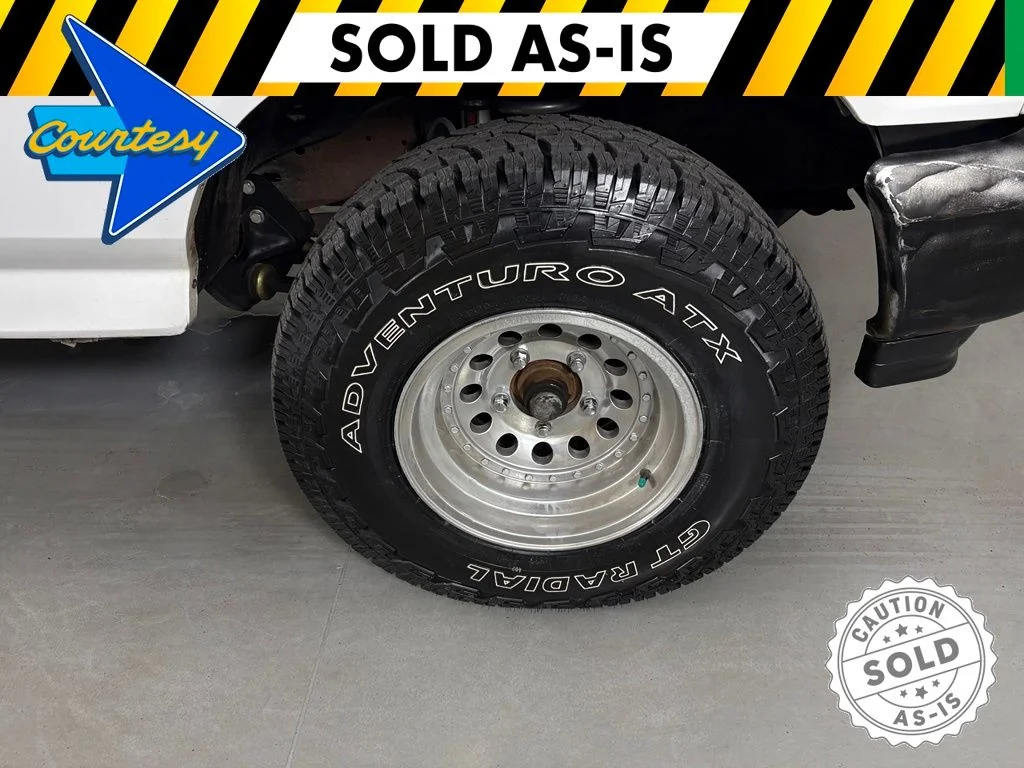 Used 1995  Ford XL image 10