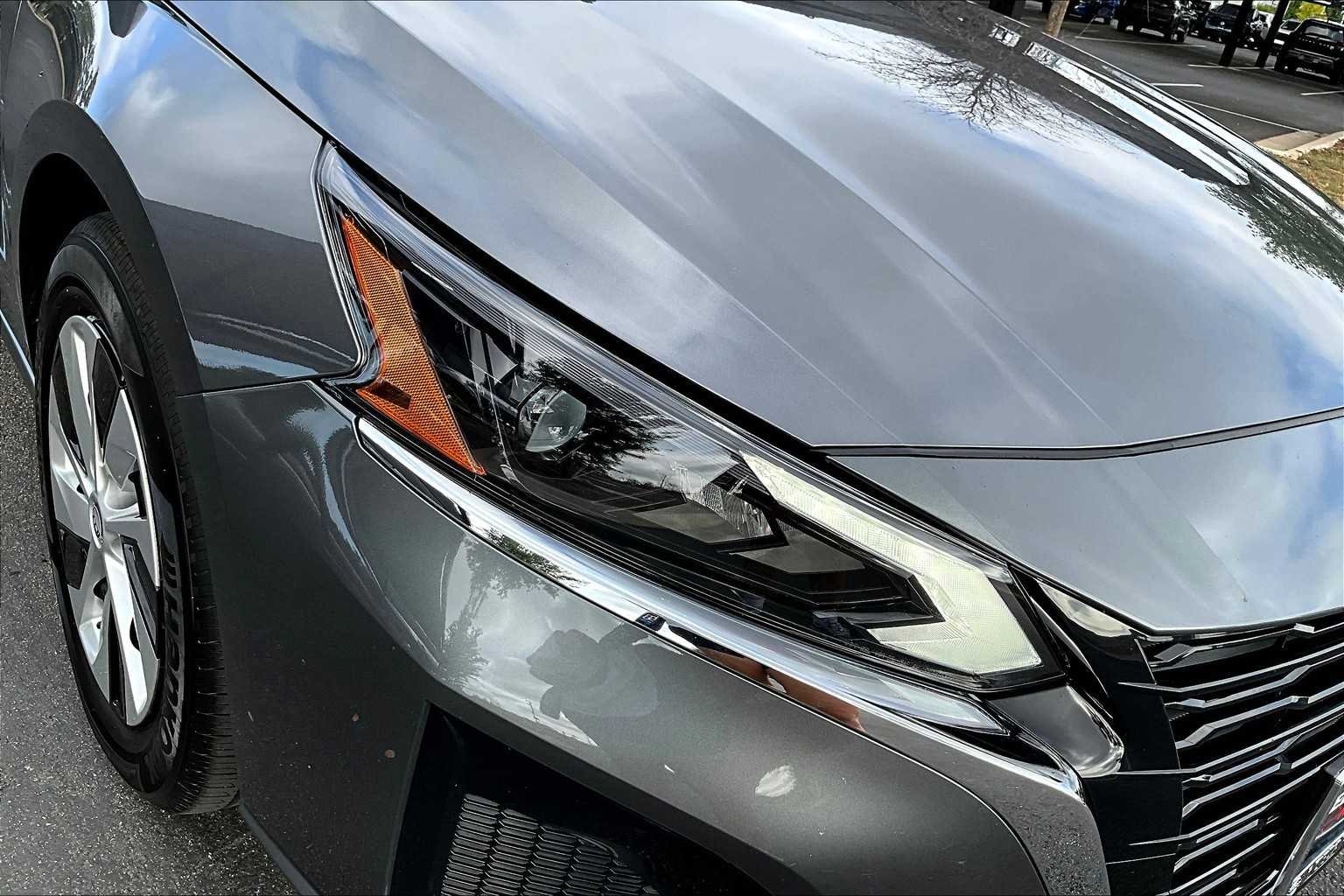 Used 2025 Gun Metallic Nissan S image 27