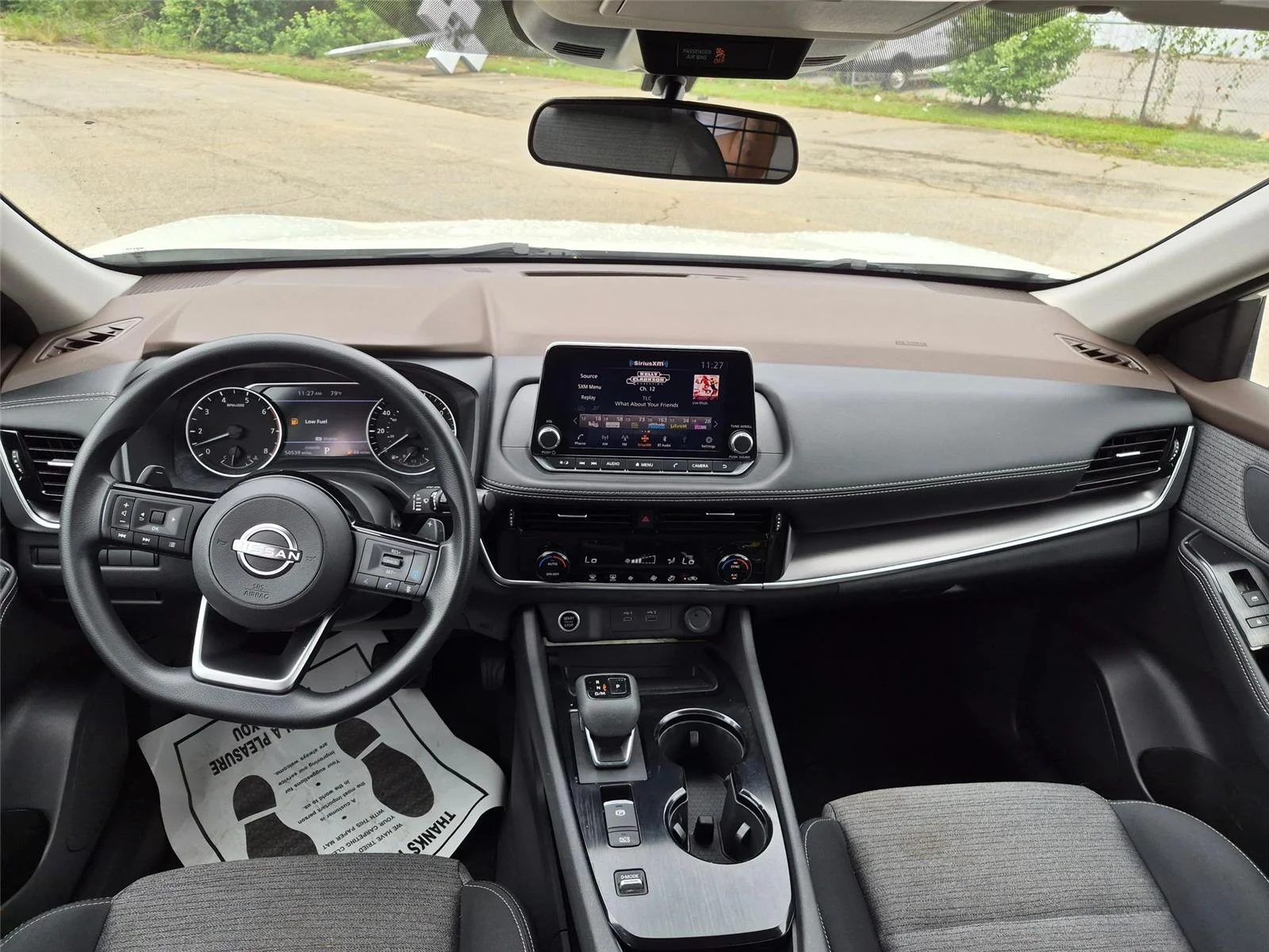 Used 2022 Pearl White Tricoat Nissan SV image 25