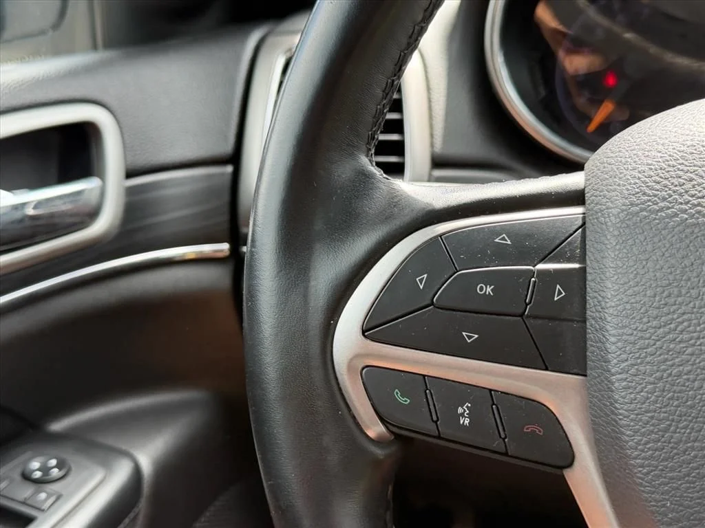 Used 2020 Gray Jeep Limited image 20