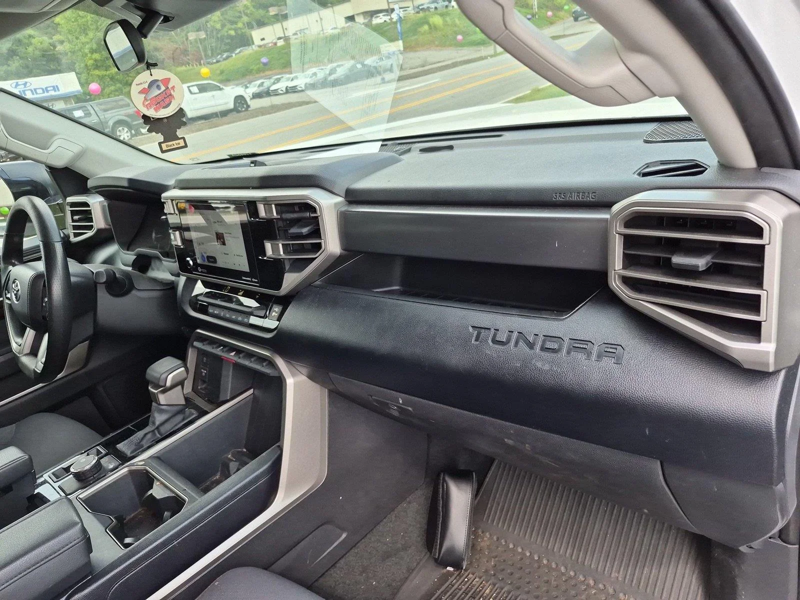Used 2024 Ice Cap Toyota SR5 image 36