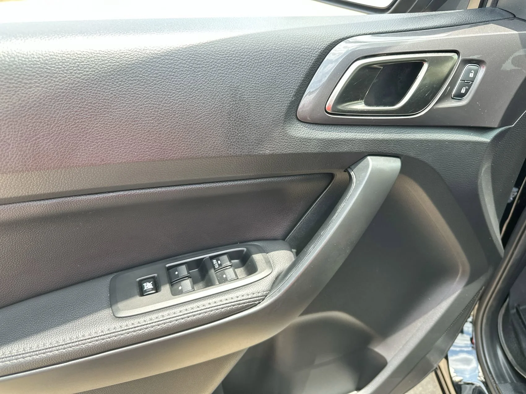 Used 2023 Shadow Black Ford Lariat image 13