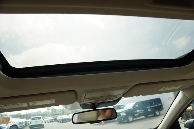 Used 2018  Honda EX-L image 18