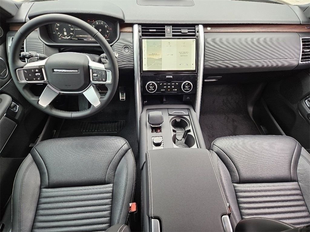 Used 2025 Santorini Black Metallic Land Rover Dynamic SE image 23