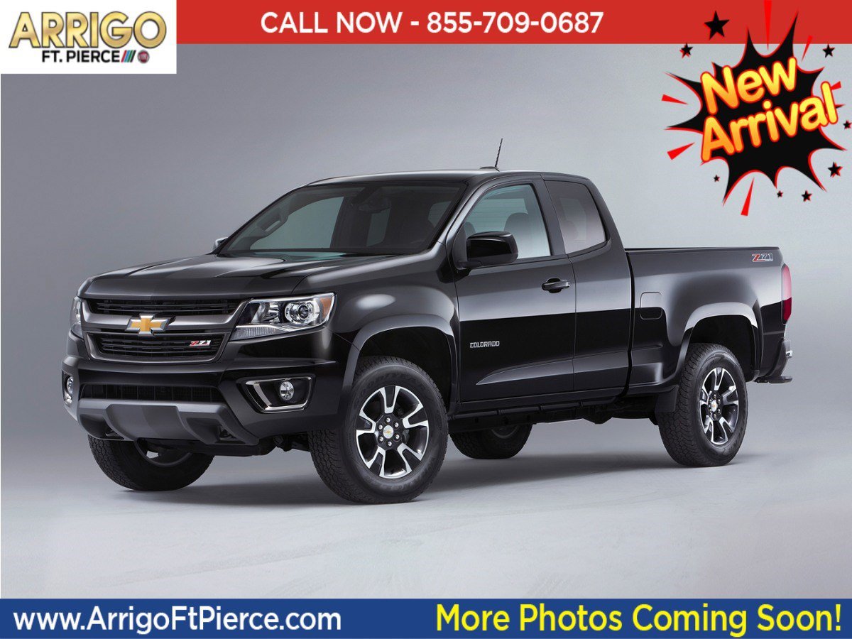 Used 2019 Shadow Gray Metallic Chevrolet 2WD LT image 1