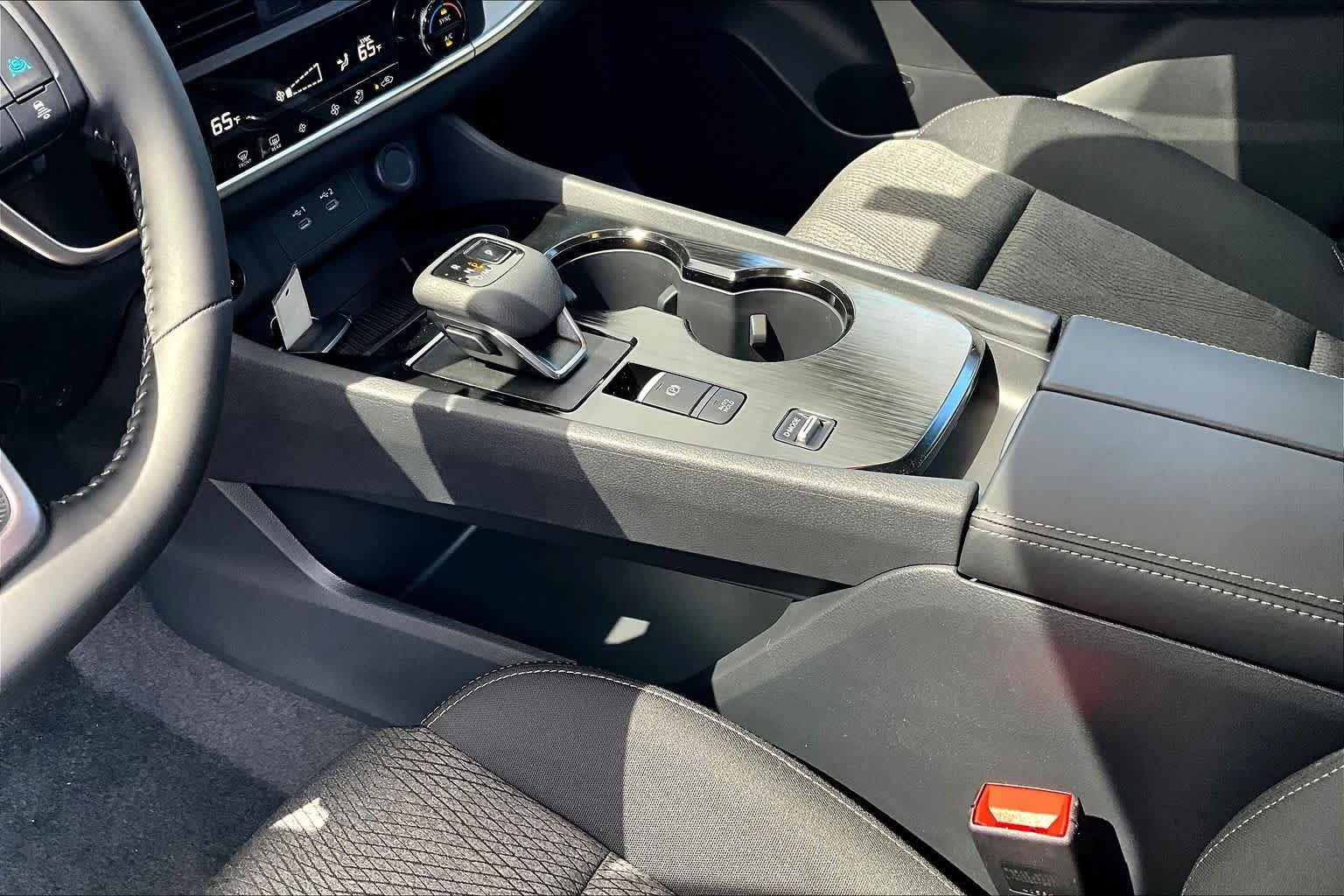 New 2026 Boulder Gray Pearl Nissan SV image 11
