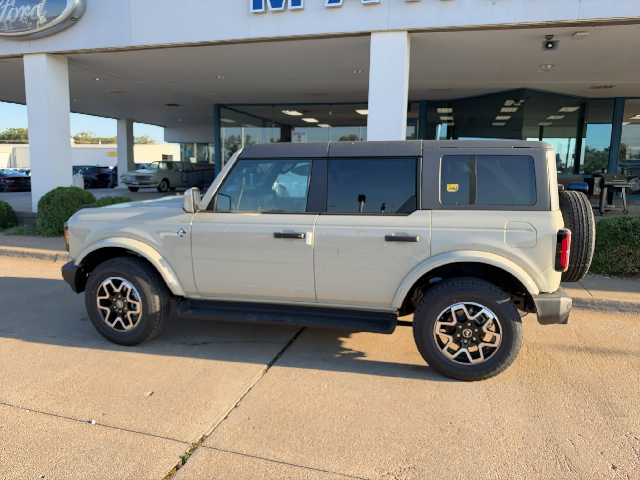 New 2026 Desert Sand Ford Outer Banks® image 9