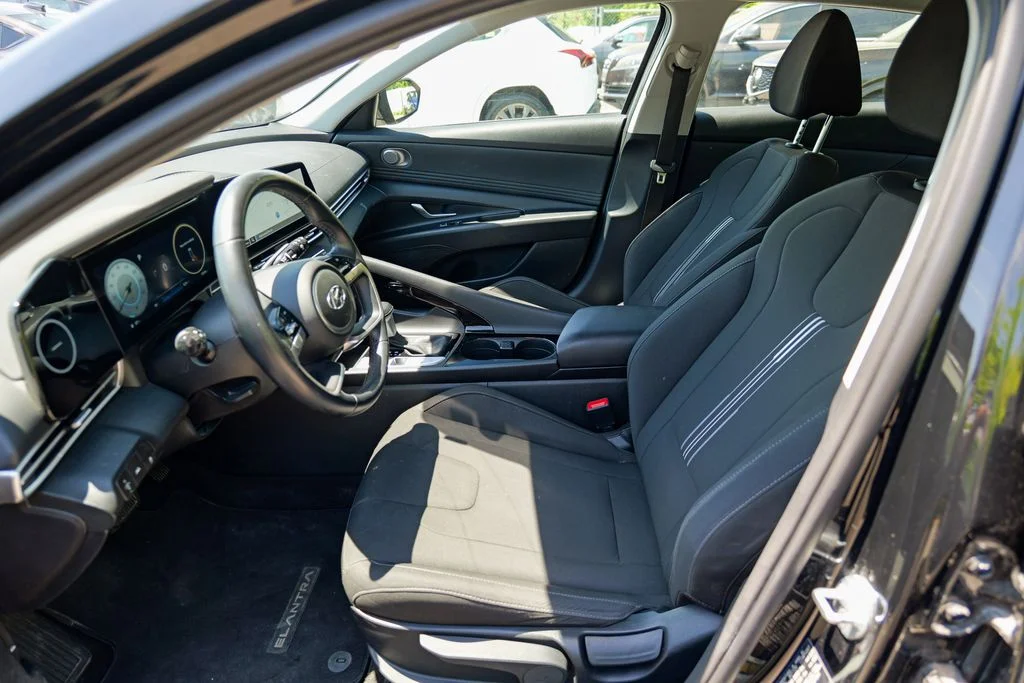 Used 2023 Onyx Black Hyundai SEL image 21
