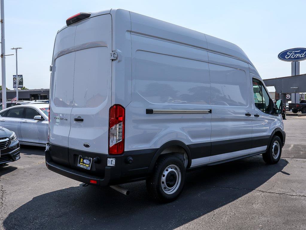 Used 2025 Oxford White Ford Base image 10