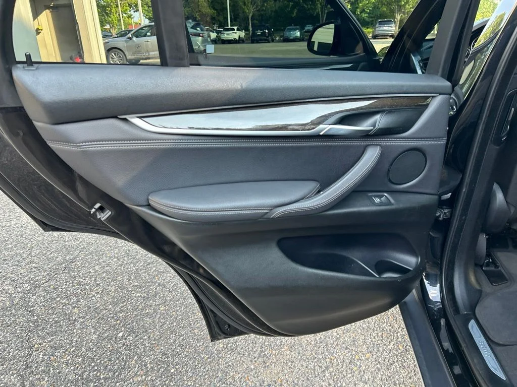 Used 2018 Jet Black BMW xDrive35i image 21