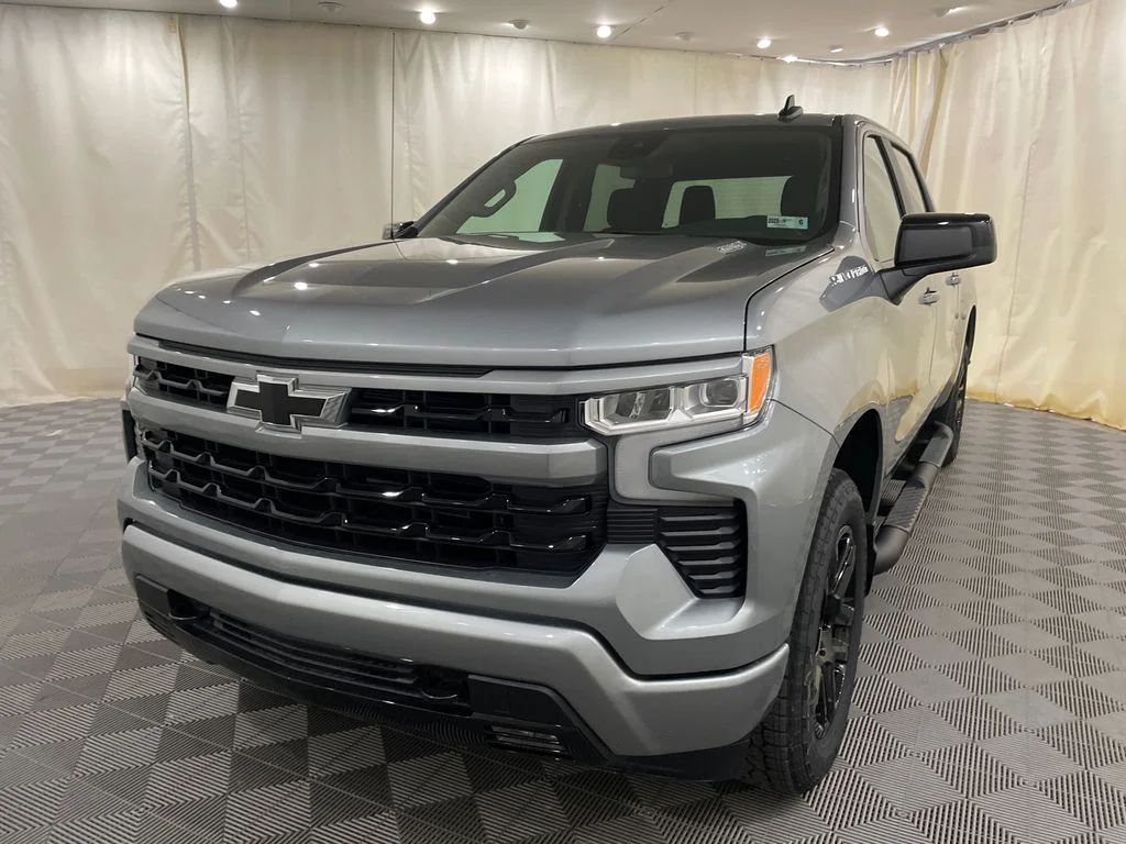 New 2026 Bluestone Pearl Nissan Crew Cab SV image 30