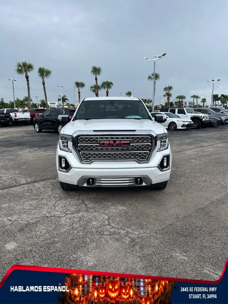 Used 2021 WHITE FROST TRICOAT GMC Denali image 8
