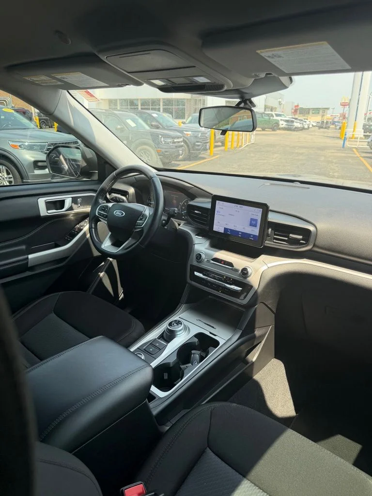 Used 2022 Black Ford XLT image 7