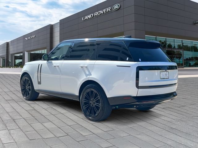 New 2026 Ostuni Pearl White Land Rover SE image 3