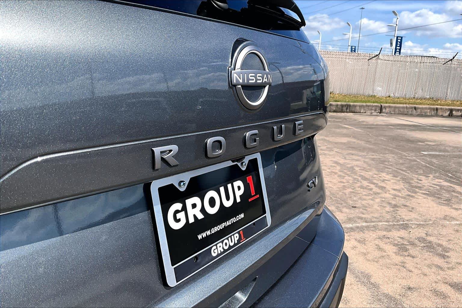 Used 2024 Gun Metallic Nissan SV image 31