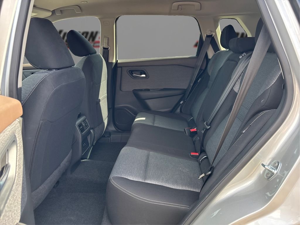Used 2023 Silver Nissan SV image 10