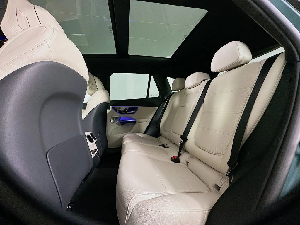 Used 2025 Gray Mercedes-Benz GLC 350e image 26