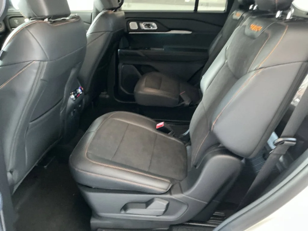 New 2026 White Metallic Ford Tremor image 18