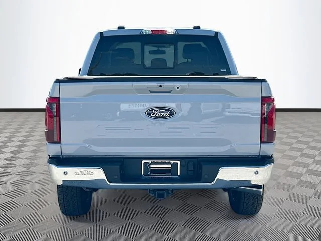 Used 2025 White Ford XLT image 6