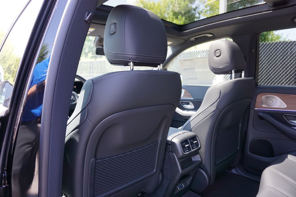 Used 2026 Obsidian Black Metallic Mercedes-Benz GLE 350 image 53
