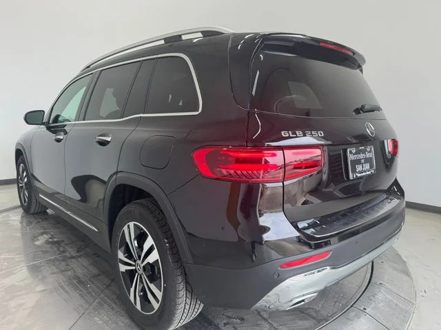 New 2026  Mercedes-Benz GLB 250 image 9
