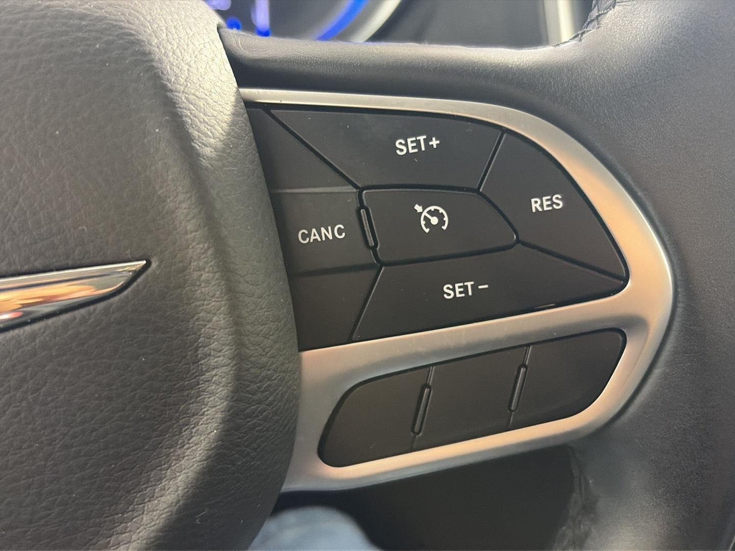 Used 2017 Jazz Blue Pearlcoat Chrysler Limited image 8