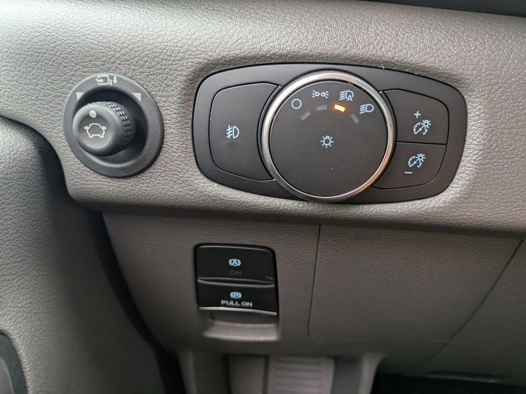 New 2026 Agate Black Metallic Ford XLT image 27