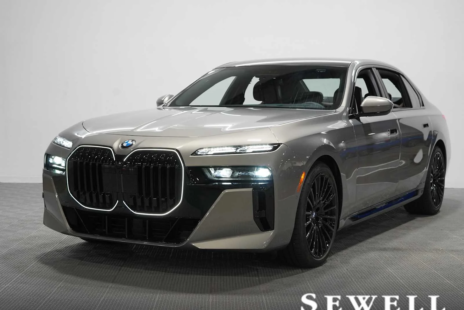 2026 BMW 7 Series 740i