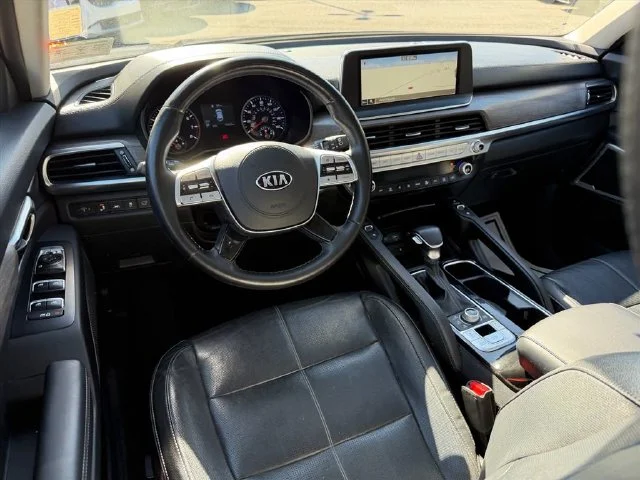 Used 2021 Gray Kia EX image 5