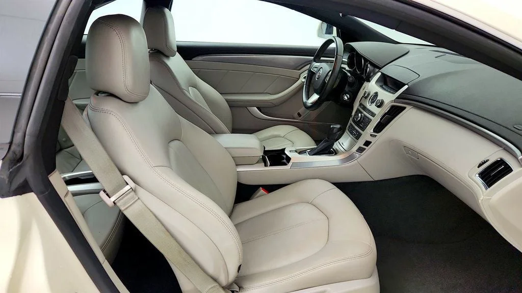 Used 2014 White Diamond Tricoat Cadillac 2dr Coupe RWD image 22