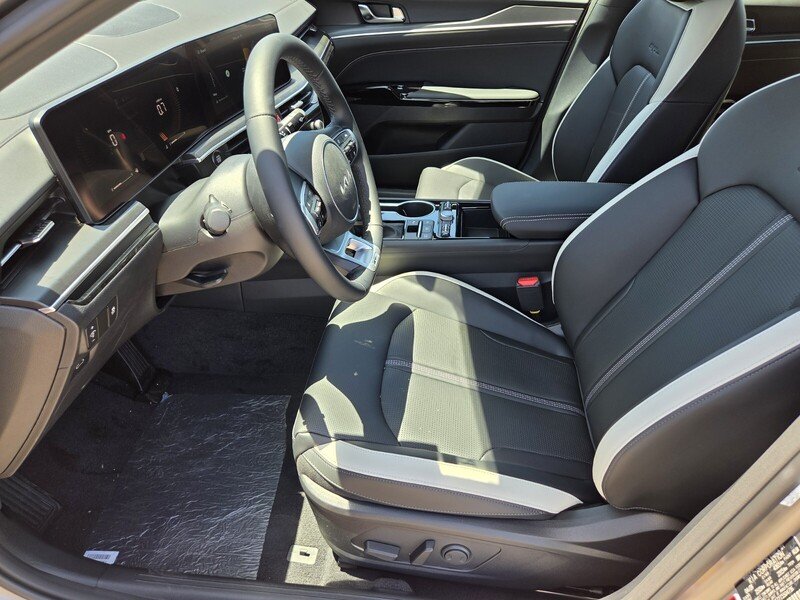 New 2026 Steel Matte Gray Kia GT-Line FWD image 7