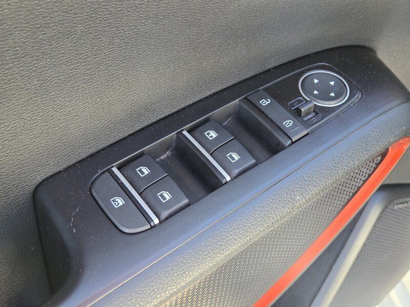 Used 2023 White Kia GT-Line image 24