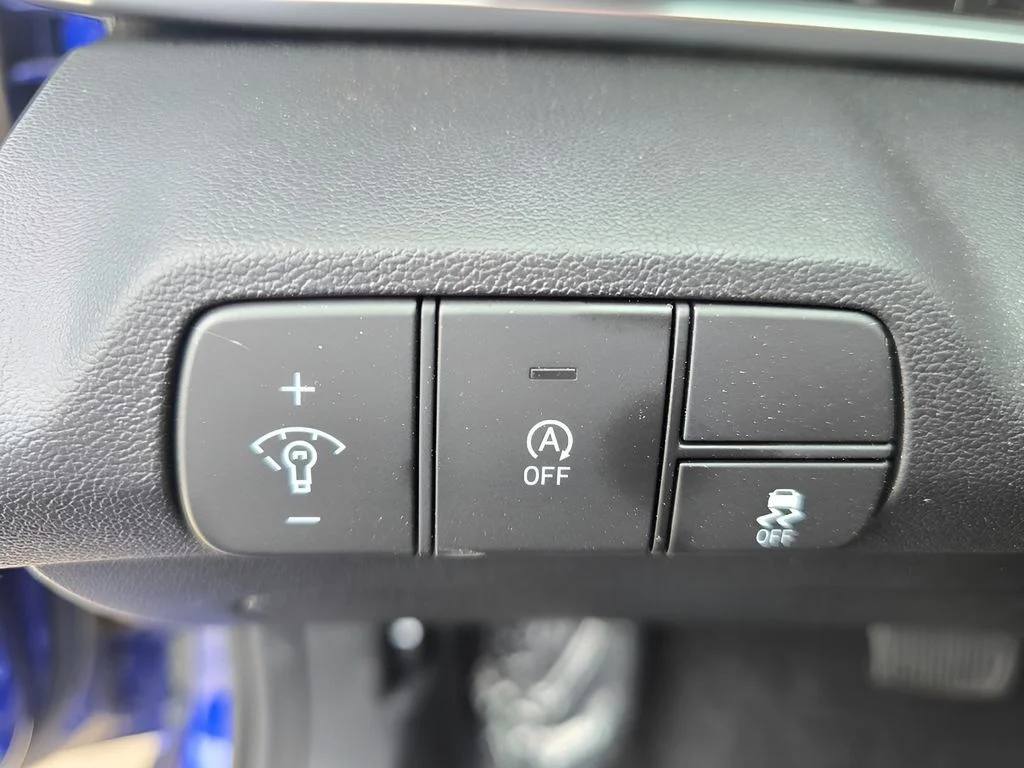 2025 Hyundai Elantra SE - Photo 8