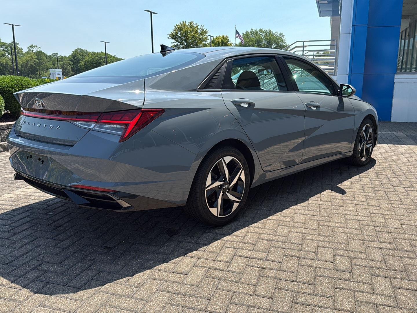 Used 2021 Electric Shadow Hyundai SEL image 5
