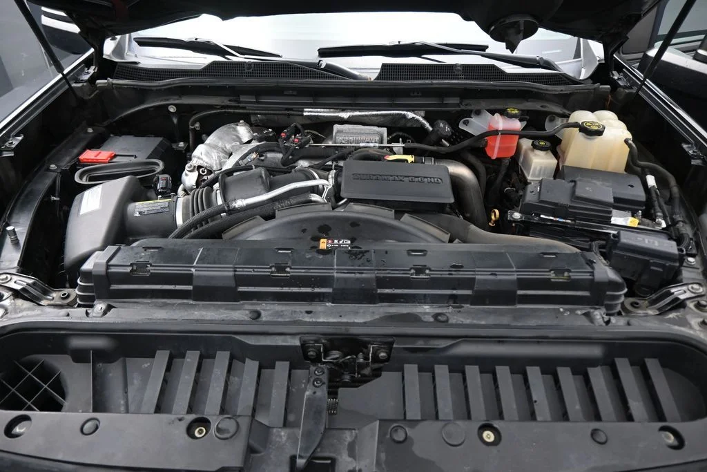 Used 2021 Black Chevrolet LT image 27