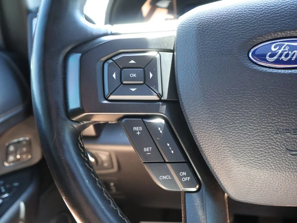 Used 2020 Red Ford Limited image 27