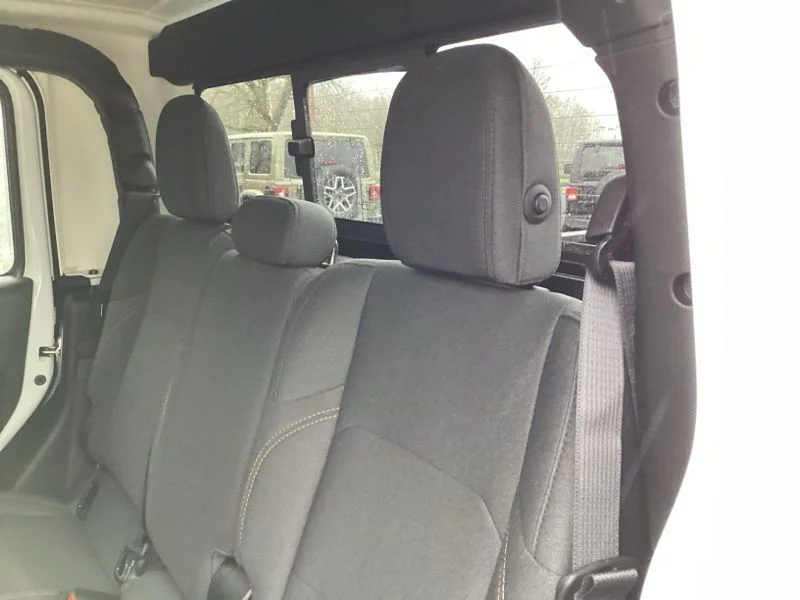New 2026 Bright White Clear-Coat Exterior Paint Jeep Sport S image 18