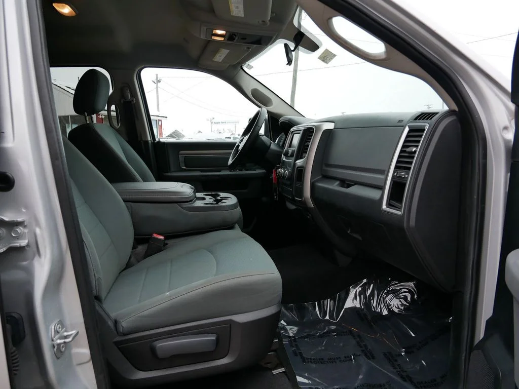 Used 2017 Silver Ram SLT image 8