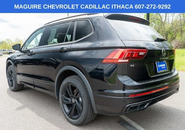 Used 2024 Black Volkswagen 2.0T SE R-Line Black image 8