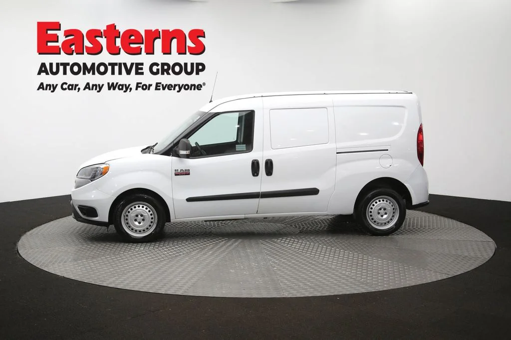 Used 2022 White Ram Base image 56