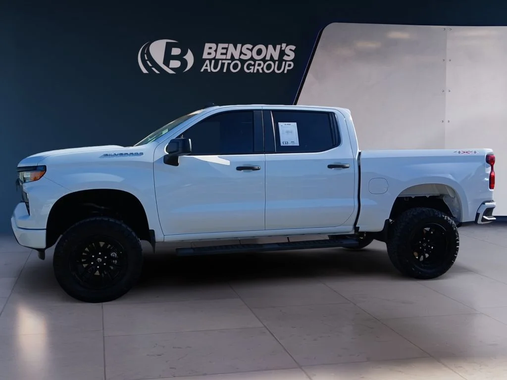 Used 2023 White Chevrolet Custom image 2