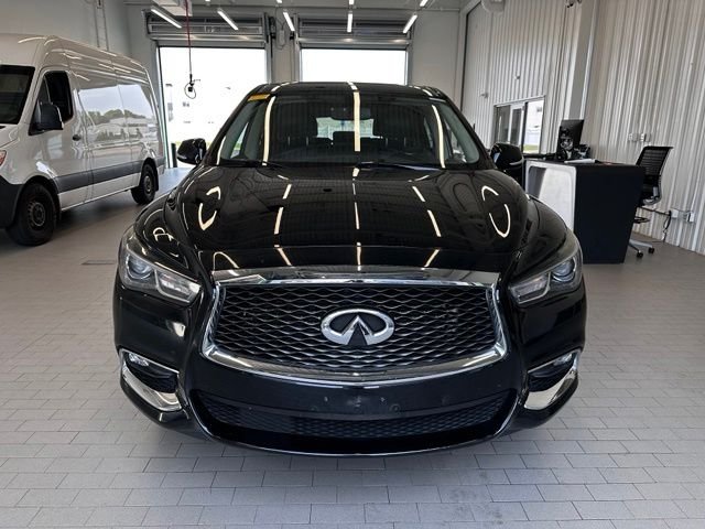 Used 2018 Black INFINITI Base image 8
