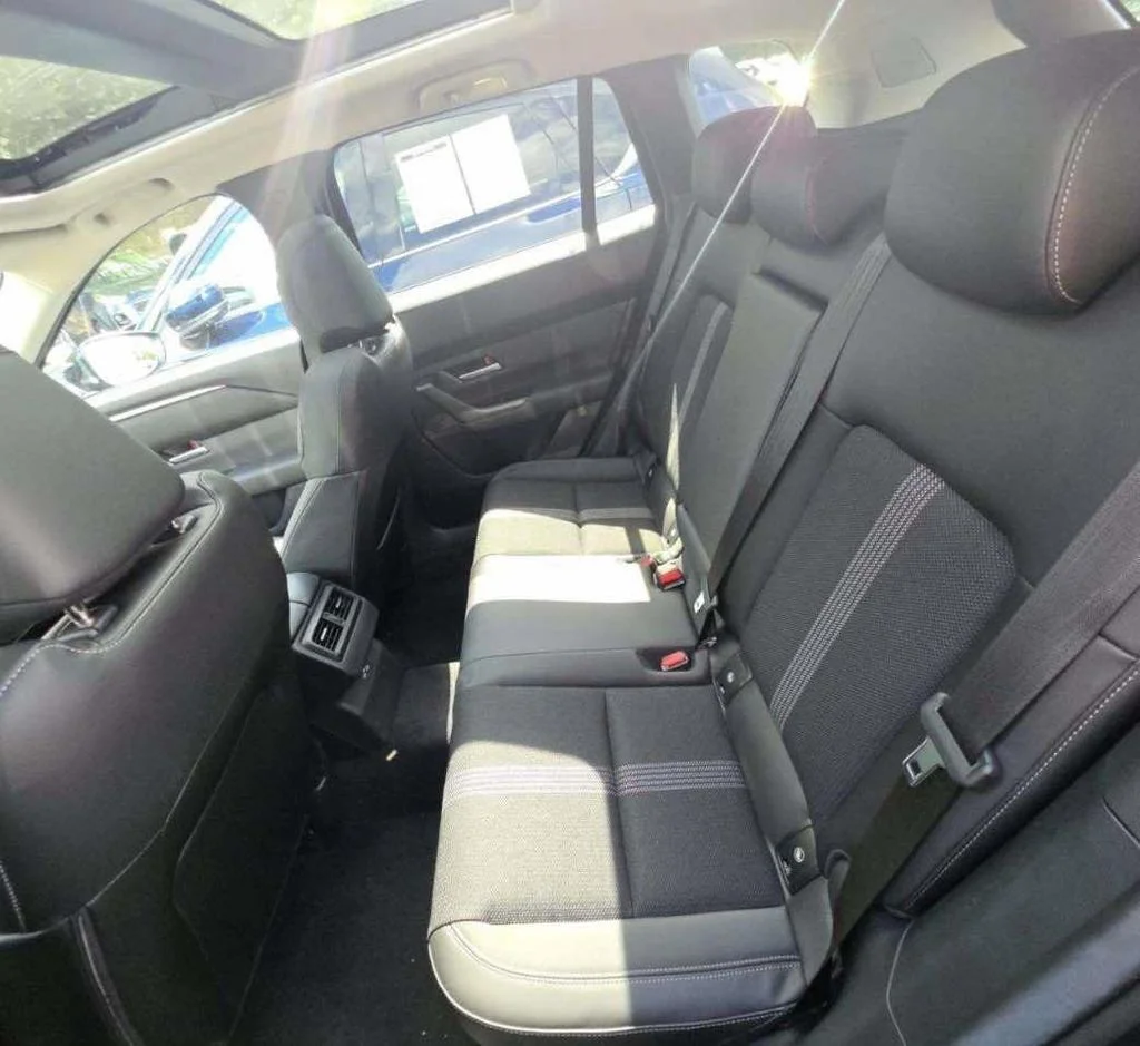 2025 Mazda CX-50 Premium - Photo 4