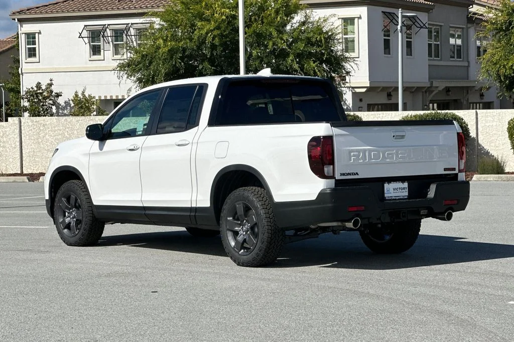 New 2026 Platinum White Pearl Honda TrailSport image 6