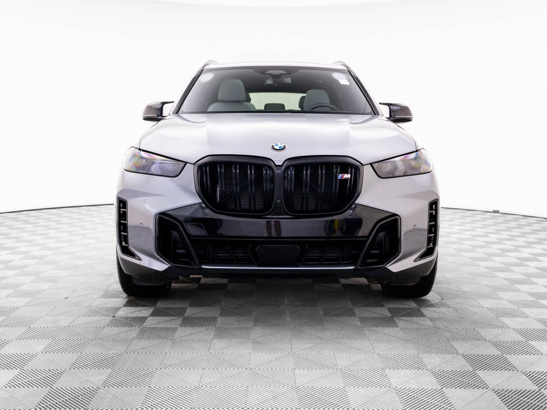Certified Used 2025 Skyscraper Grey Metallic BMW M60i image 9