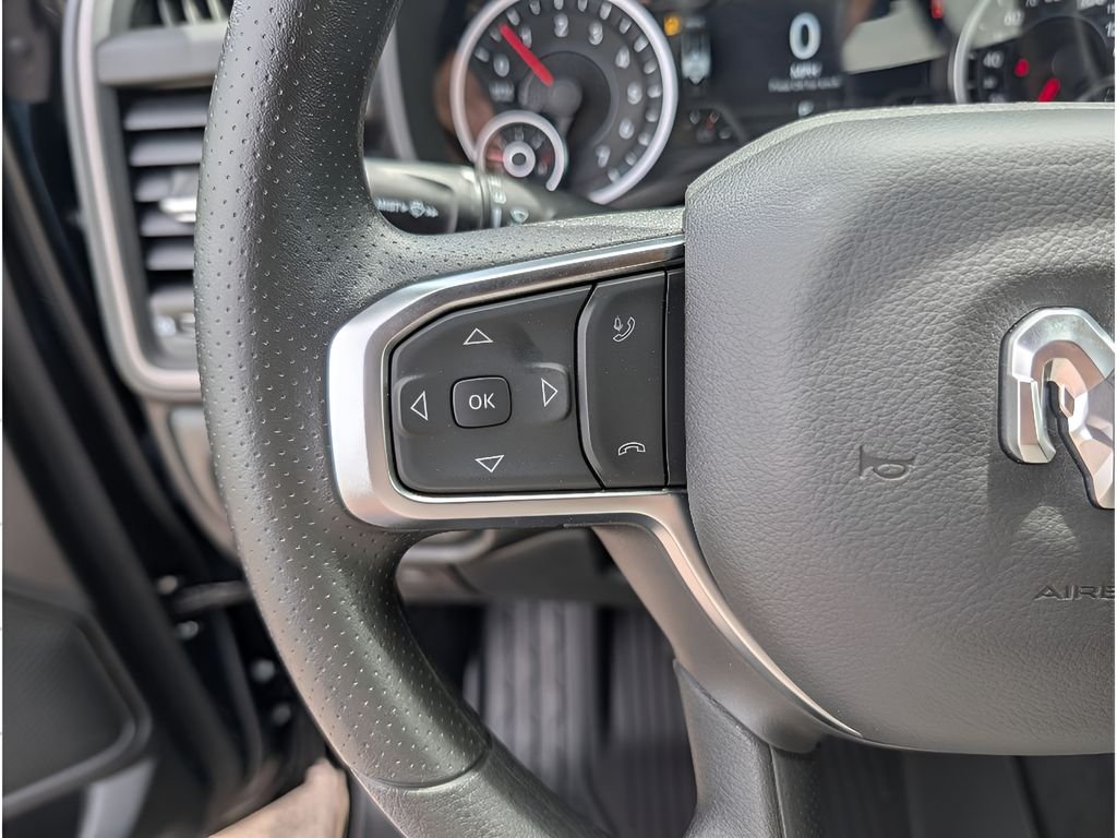New 2026 Diamond Black Crystal Pearl-Coat Exterior Paint RAM Warlock Hemi 4x4 Crew Cab image 18