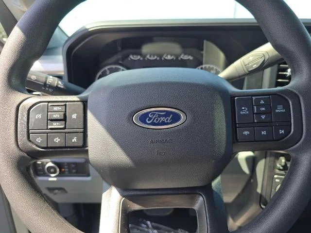 2025 Ford F-350 Super Duty XLT - Photo 53